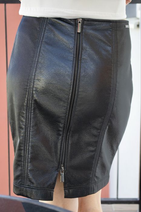 Спідниця Armani Exchange в новому стані блискуча розмір XS-S