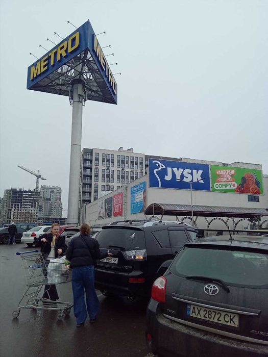Орендуй приміщення під свій бізнес у новому ТРЦ!