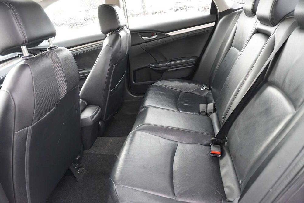 Honda Civic EX-L      2019