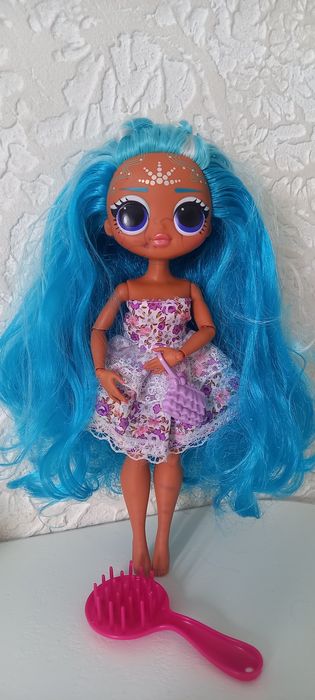 кукла LOL Surprise OMG Queens Splash Beauty.