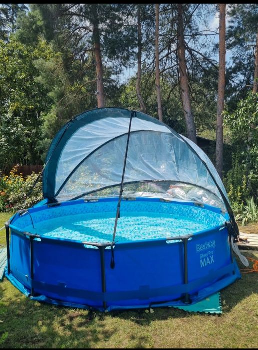 Zadaszenie basenu firmy Exit