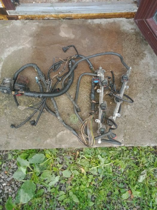 Форсунки паливна рампа Форд Скорпіо Ford Scorpio МК2 COSWORTH