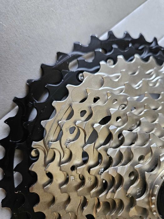 Kaseta Shimano Deore XT CS M 8100