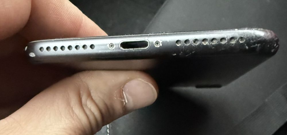 Продам IPhone 7+ 32g