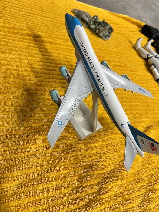 Maquete Avião Air Force One VC-25A (Boeing 747) – Escala 1:250