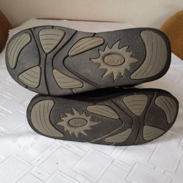 Skóra naturalna kożuch r 38 czarne UGG