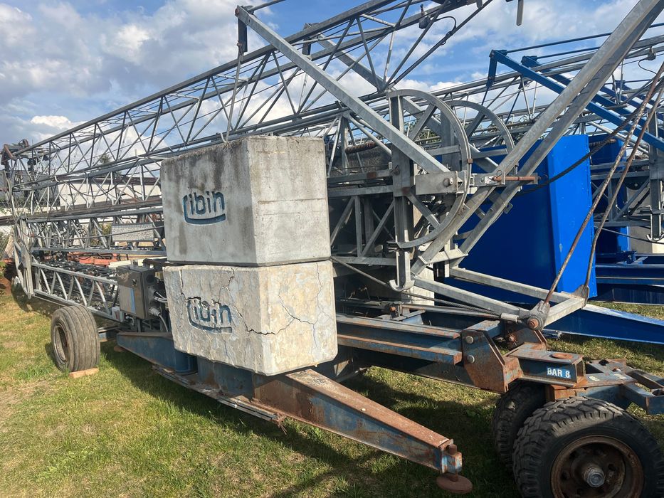 Żuraw budowlany, dźwig dekarski Cibin18m 1200kg