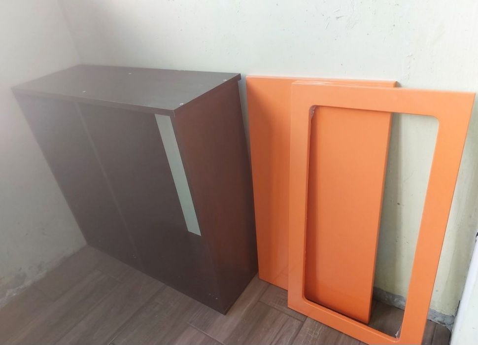 Кухонна витяжка ELICA Італія.Шафа кухонна,навісна під витяжку.