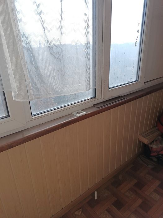 Продам теплу 2-ну кв на Вербовій