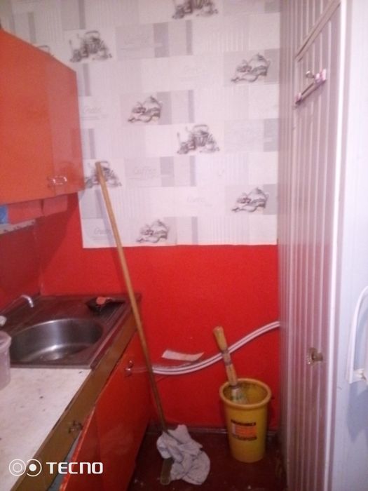 Сдам комнату в опщежитии.