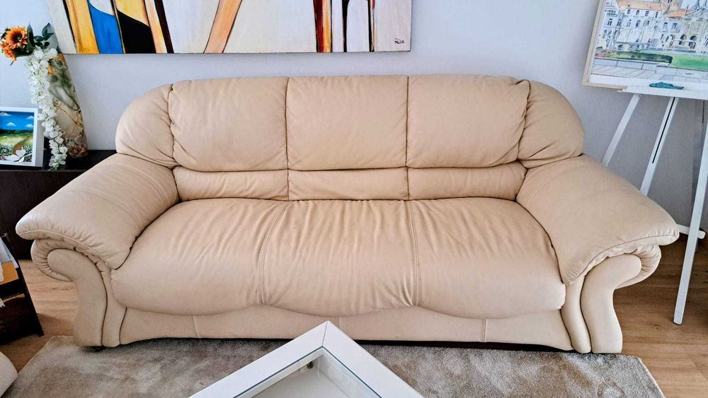 Conjunto de sofás em pele em bom estado (3+2 lugares)-B AIXA DE PREÇO