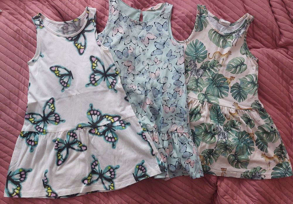 Sukienki dziecięce