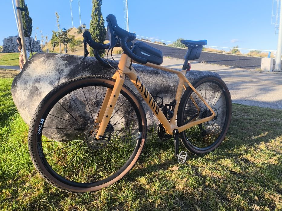 Canyon Grizl CF 7  cor Curry Powder.