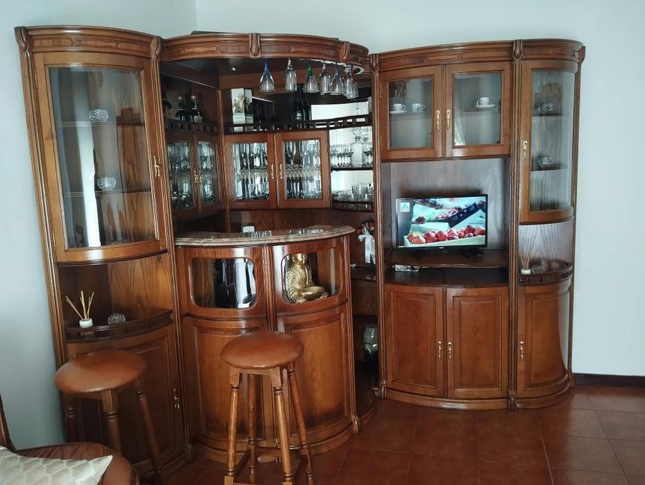 Vendo bar de sala como novo