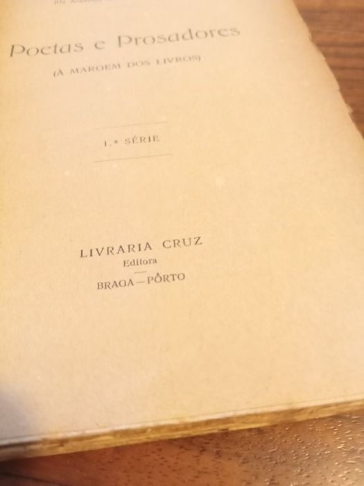 Livro primeira edição de Júlio Brandão, poetas e prosadores