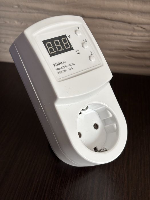 Реле напруги Zubr R116y