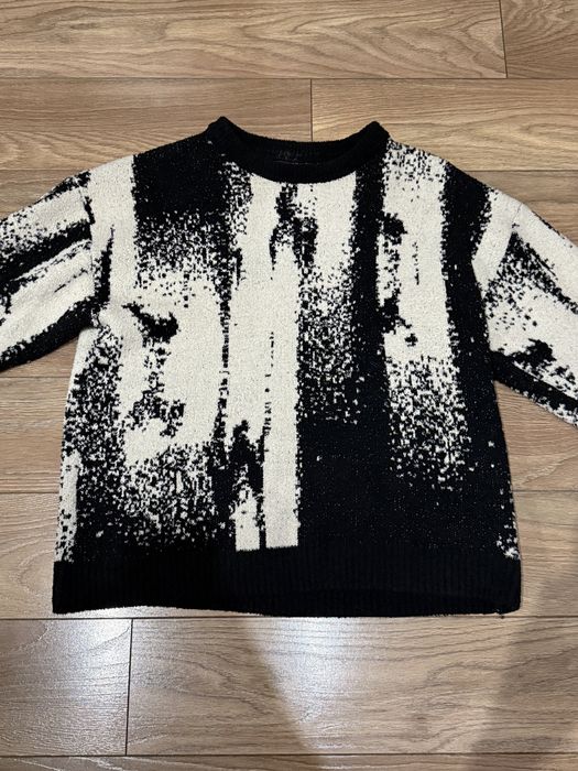 Светир Стильний