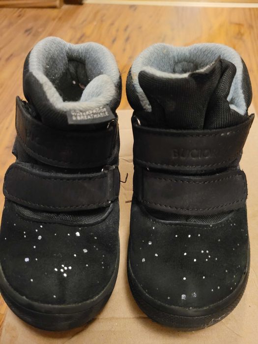 Dziecięce Buty zimowe rozmiar 25- Buciorek