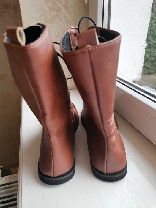 Buty damskie brązowe z wysoką cholewką