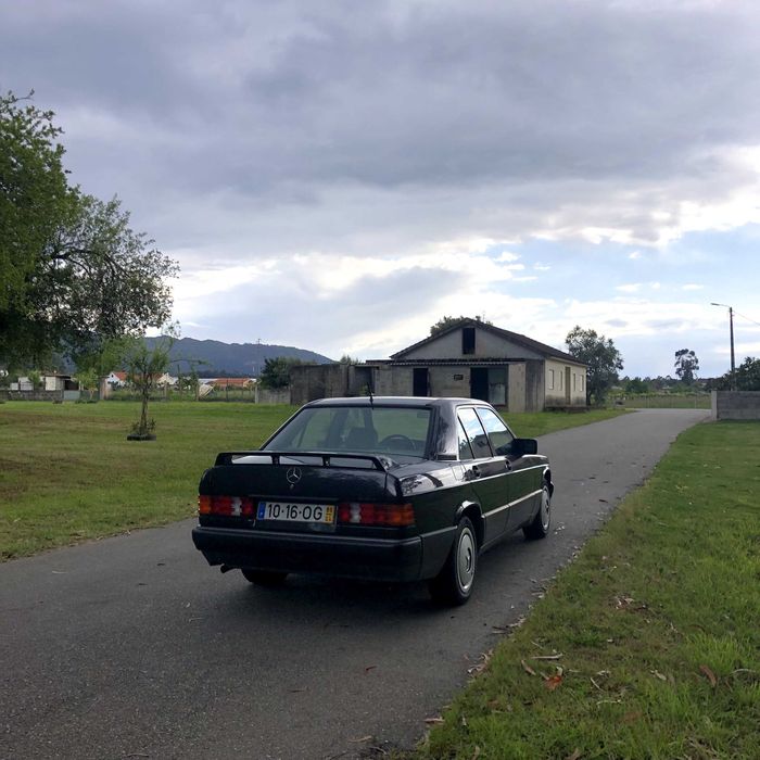 Mercedes-Benz 190E 2.0