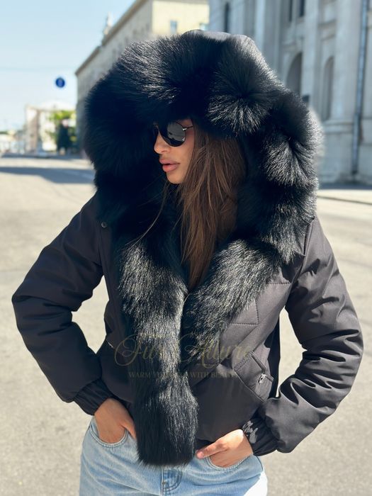 Жіночий зимовий чорний бомбер куртка з хутром песця.  42-60 рр