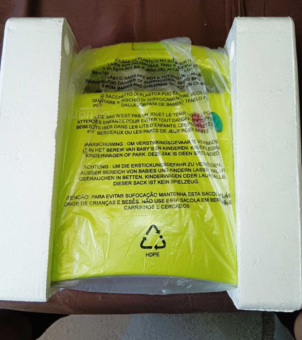 Tostadeira / Sandwicheira Marca Oriflame de 750W Nova