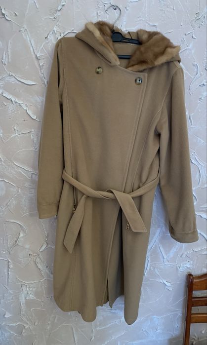 Продам пальто Max Mara