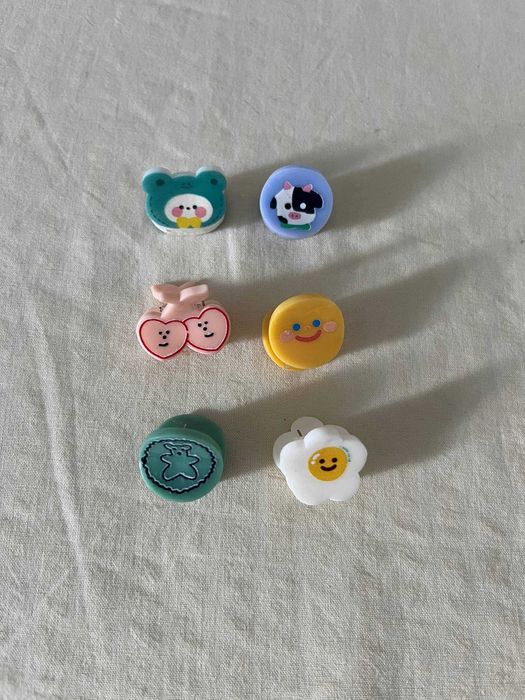 Mini molas garra para o cabelo com bonecos – 6 unidades
