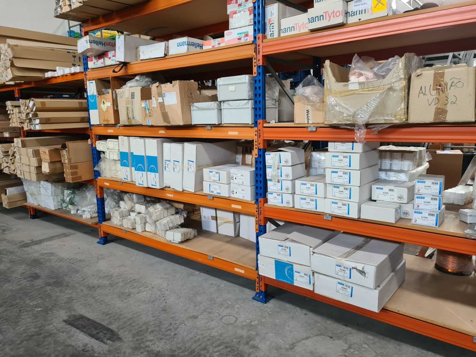 Material elétrico, liquidação Total de stock