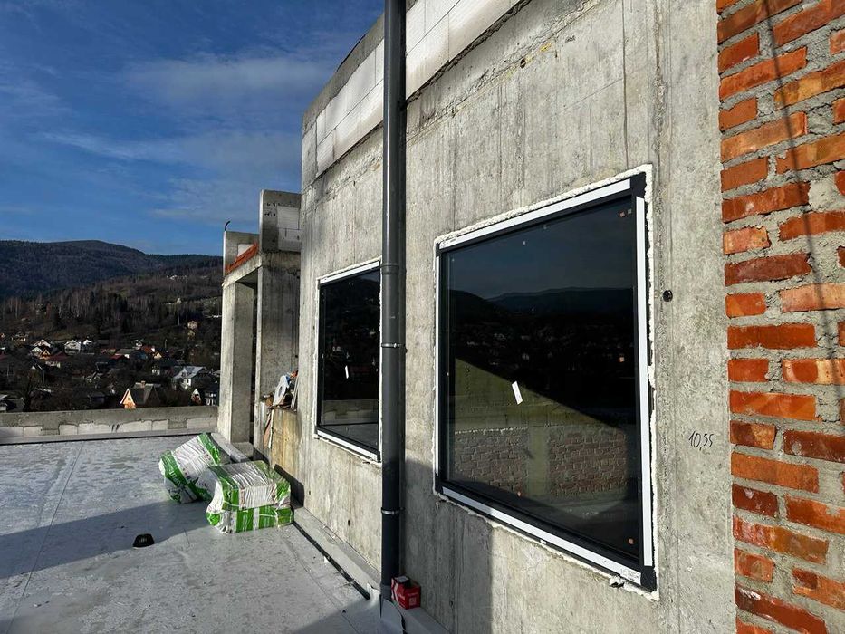 Продається унікальна 2-кімнатна квартира в серці Карпат