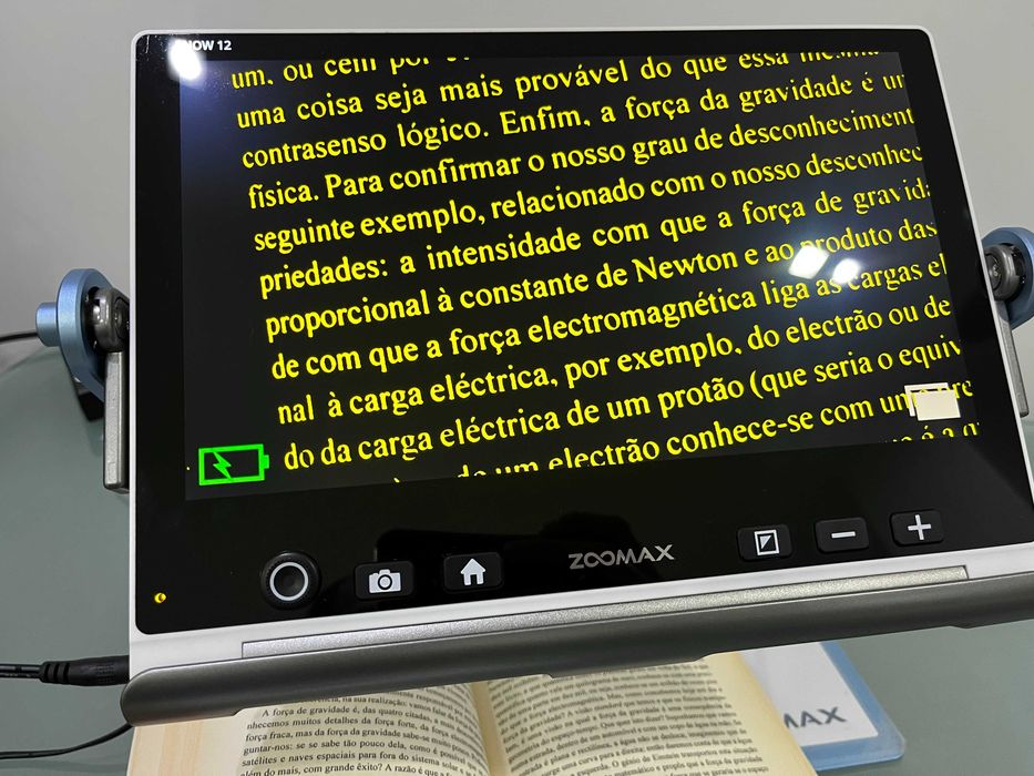 Ampliador digital com voz p/ pessoas com baixa visão ZOOMAX snow 12