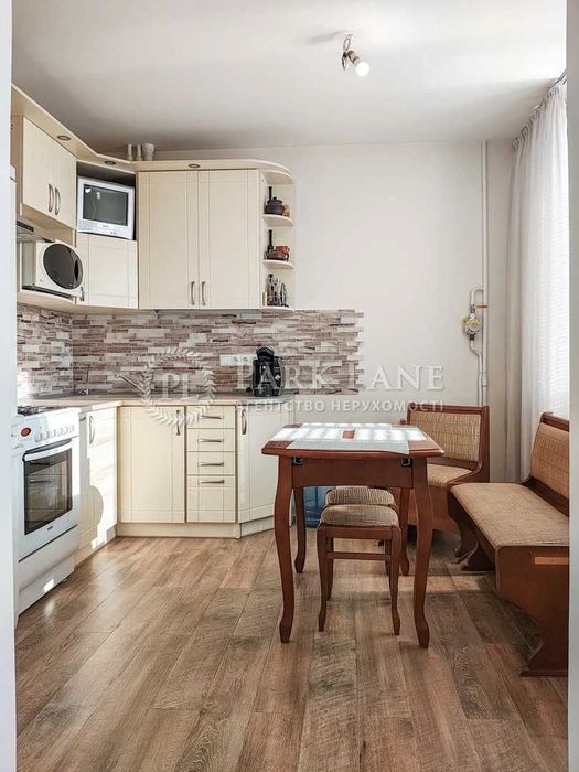 Продаж 3 кімн з ремонтом вул. Чистячківська 7 Святошин Нивки Парк Без%