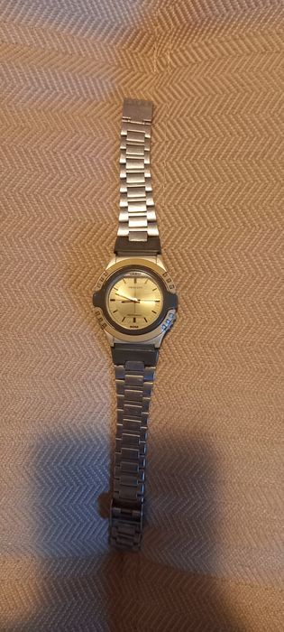 Продам часы Casio