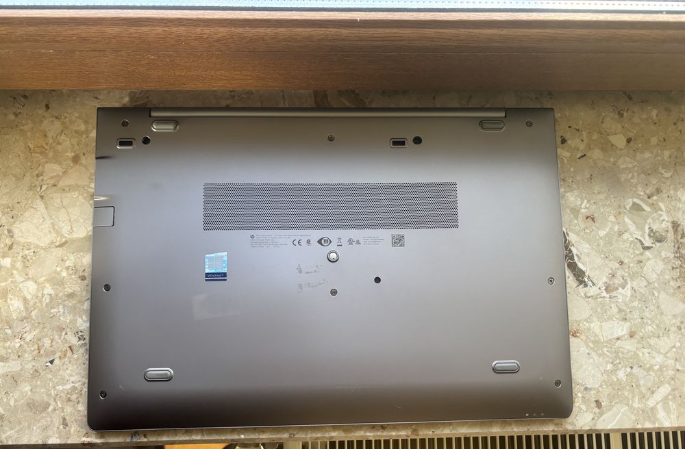 Ноутбук Hp ZBook 15u g6 4K UHD i7-8565u AMD Wx 3200 4gb Ram 8gb Nvme 256gb 15.6” IPS
