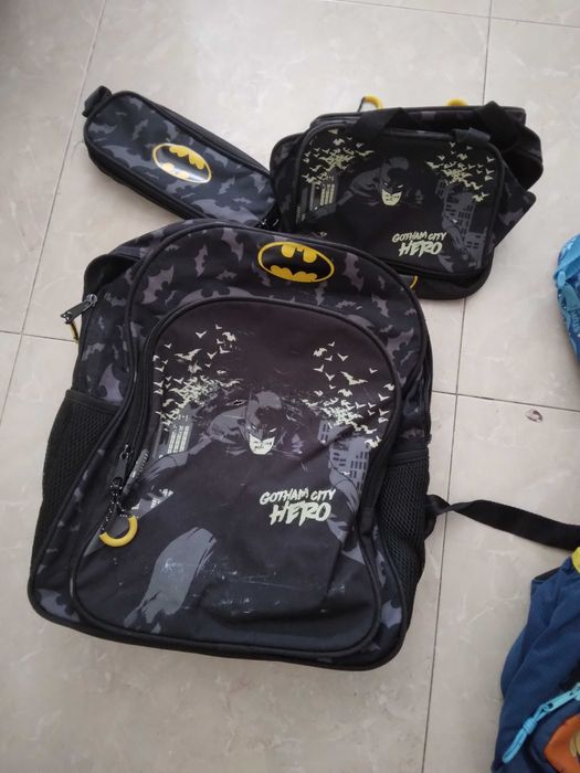 Mochila escolar menino