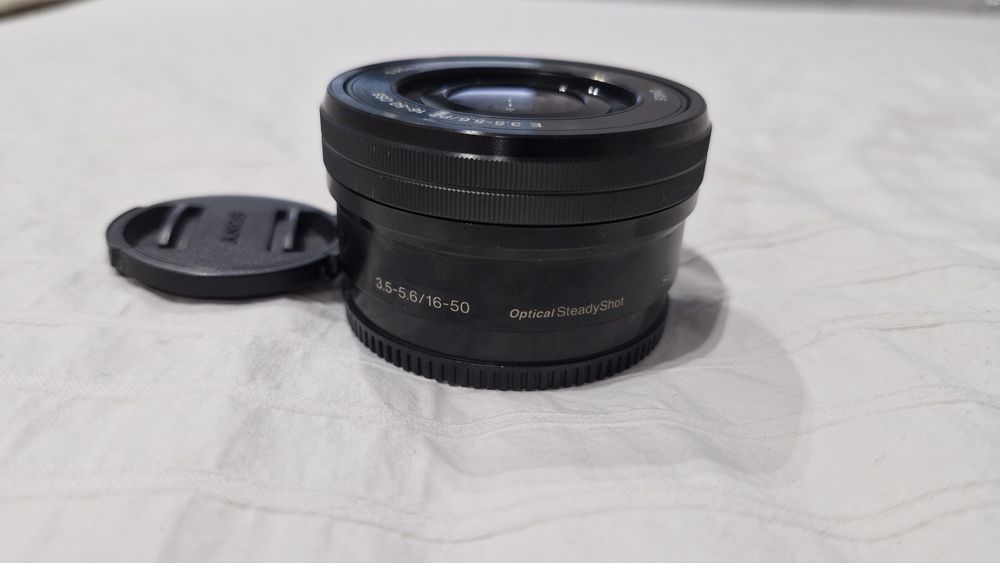 Sony E-mount  15-50mm