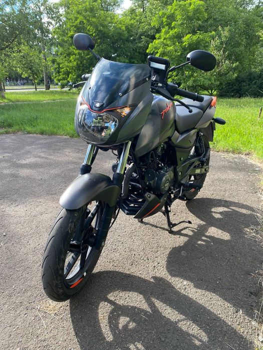 Bajaj Pulsar 180