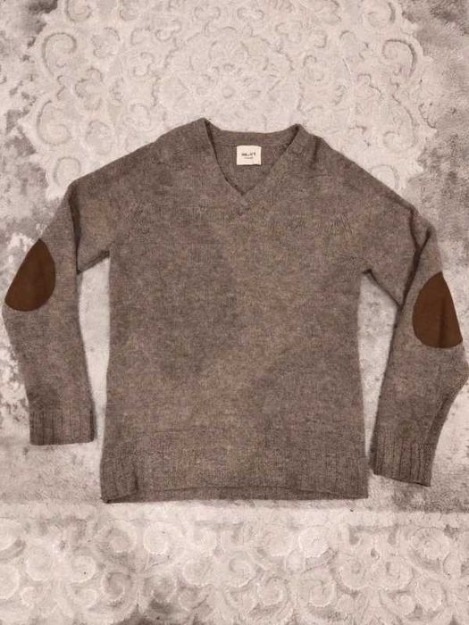 Sweter 100% Lambswool NN07 No Nationality V-Neck Łaty M