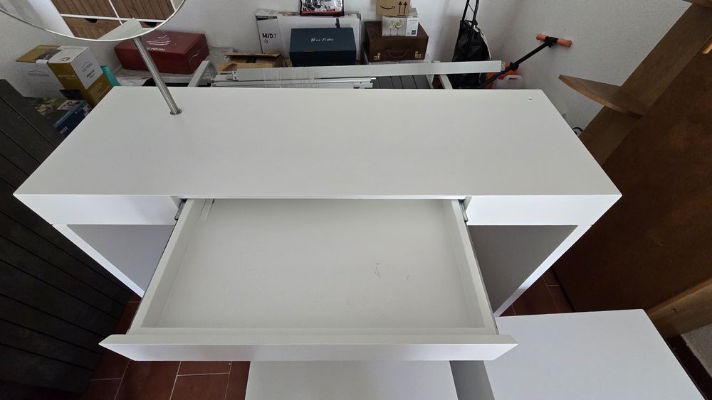 Conjunto de consola + espelho + 2 mesas de cabeceira