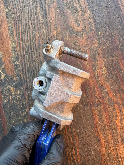 nissin zacisk przod jarzmo hamulca przedn honda cr crf 125 / 250 / 450