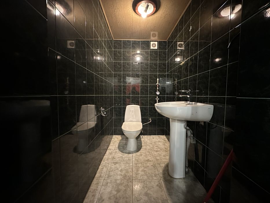 Продам комерческое помещение О. поля 59