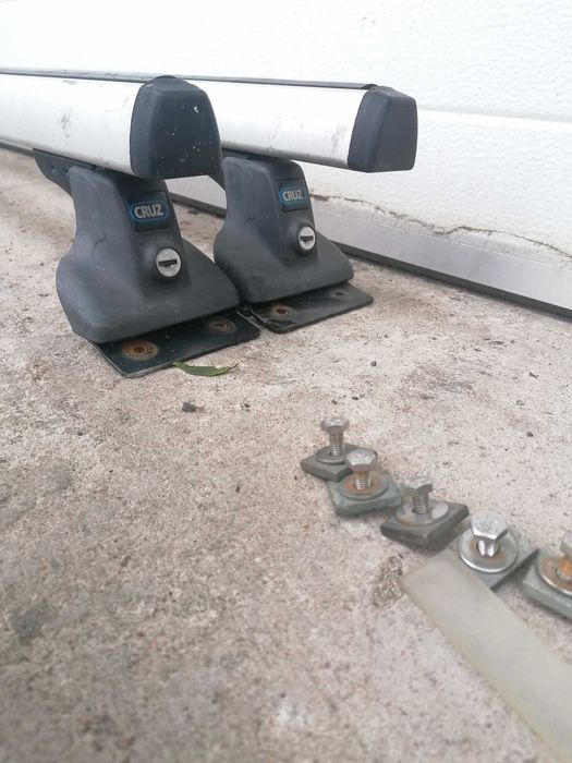 Bagażnik dachowy CRUZ vito w638 belki