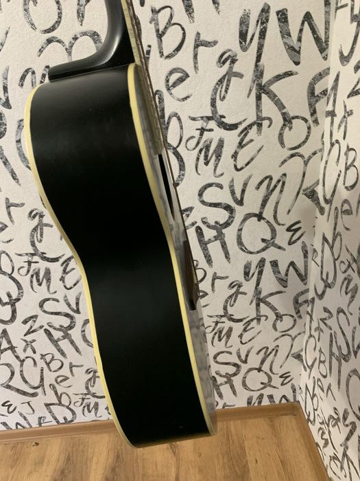 Продам гітару.