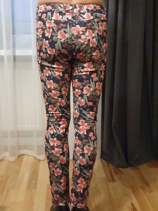Spodnie damskie ESMARA - 40