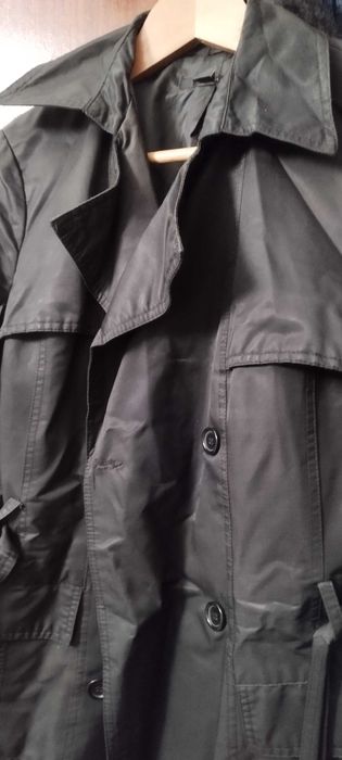 Gabardina preto em bom estado