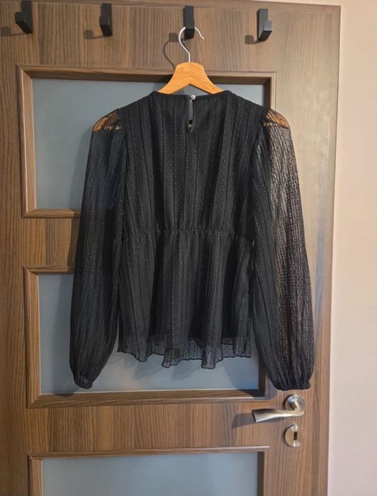 Czarna elegancka bluzka