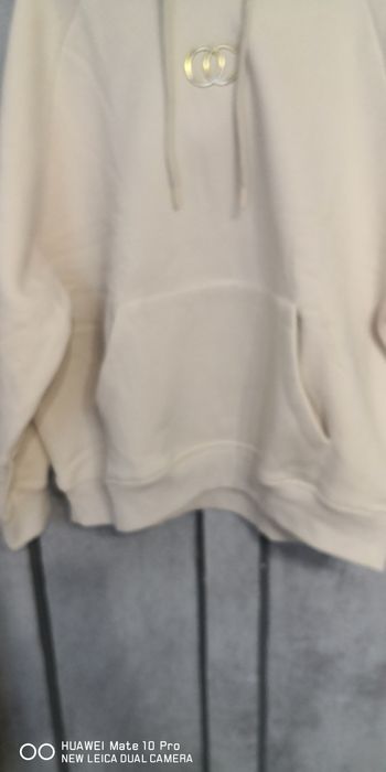 Bluza z kapturem damska.