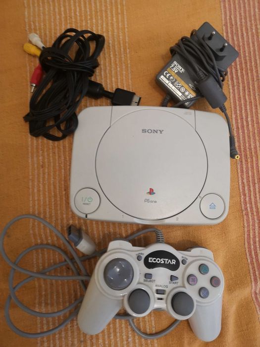 PLAYSTATION ONE estado impecável
