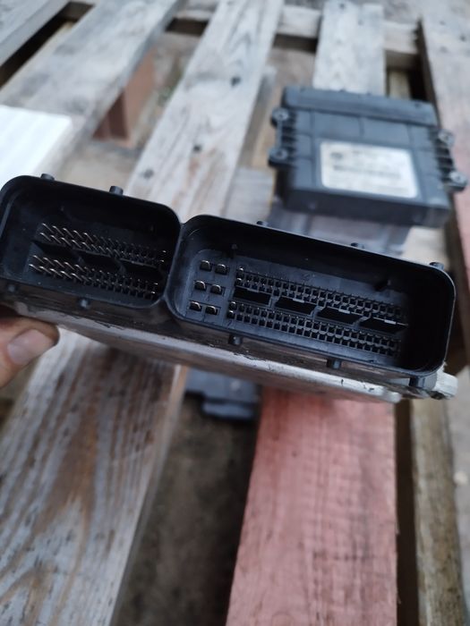 Sterownik silnika 2.0 tfsi Passat B5 3C0.907.115F