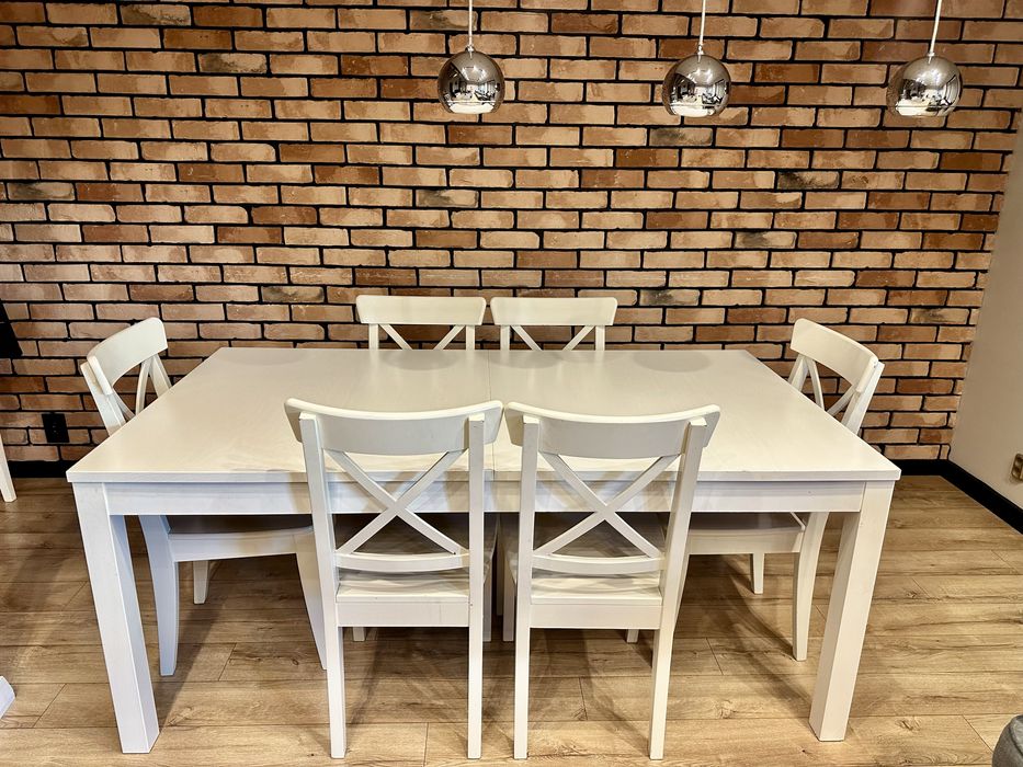 Rozkladany stół + 6 krzeseł (+1)